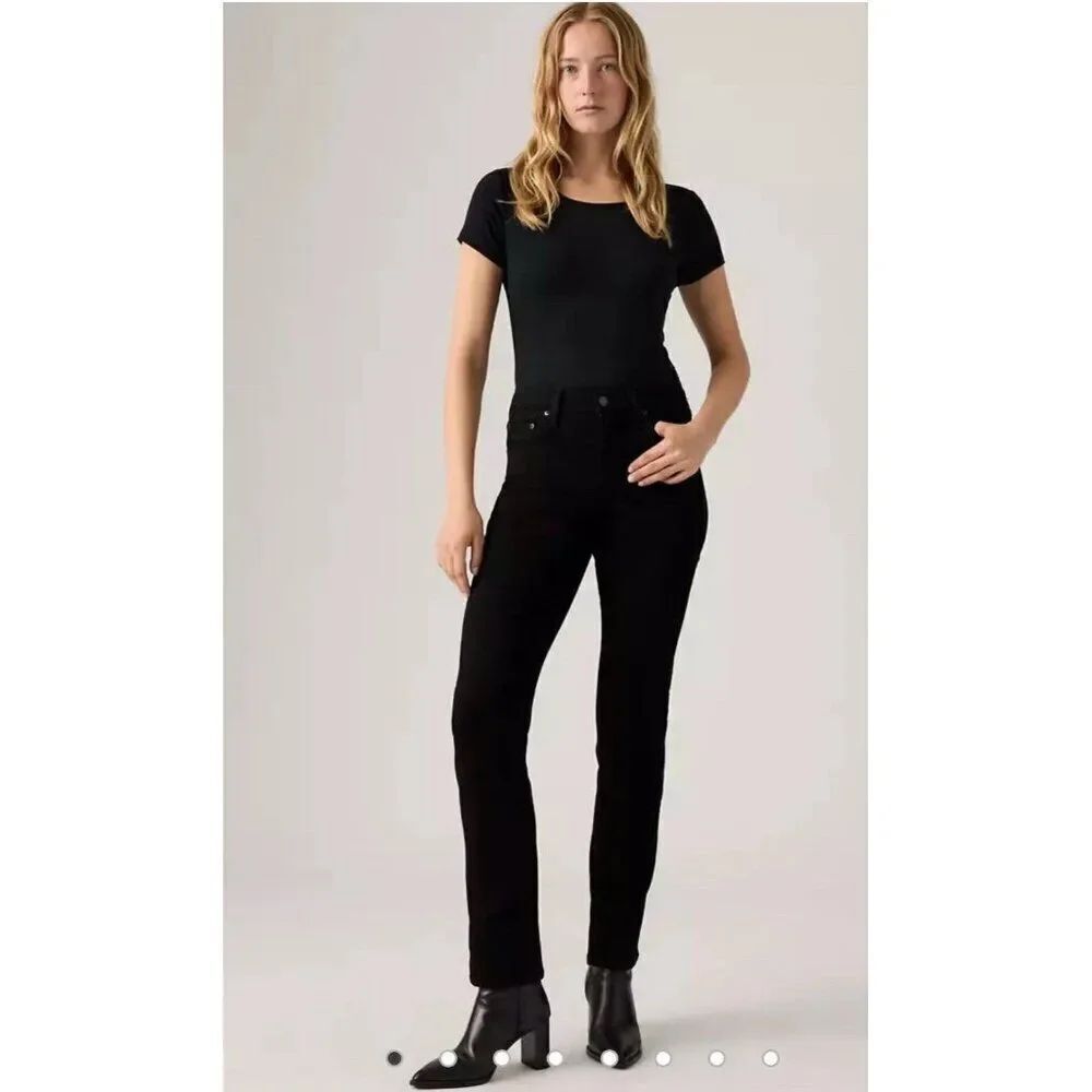 levis black corduroy 724 high rise straight jeans Denim 26